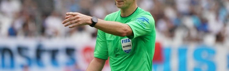 开云登录入口地址-巴萨VS纽卡欧冠1/8决赛裁判：法国裁判组领衔，主裁判弗朗索瓦