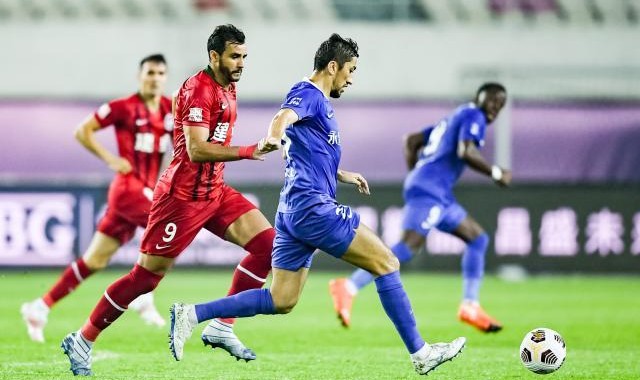 开云体育app-【中超】王上源伤退双方机会寥寥 沧州0比0闷平河南