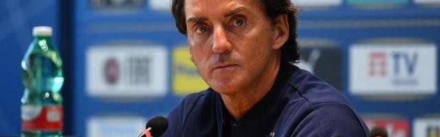 开云体育app-曼奇尼：等待国米球员报到 不会冒险启用扎尼奥洛