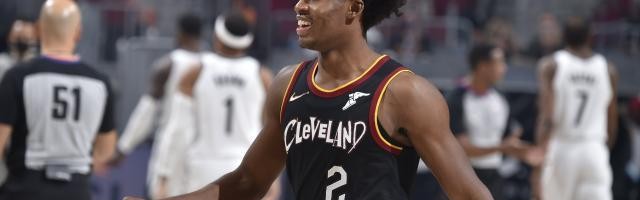 开云登录入口地址-加时连拿20分干翻篮网！塞克斯顿42分抢戏三巨头